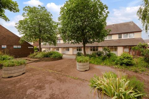 3 bedroom terraced house for sale, Hazel Way, London