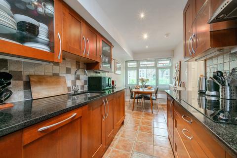 8 Hazel Way, London, SE1 5XL
