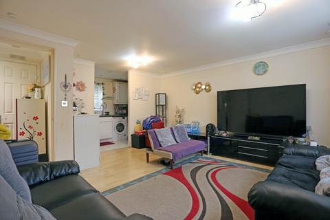 2 bedroom flat for sale, Westfield Gardens, Romford