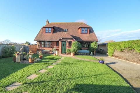 4 bedroom detached house for sale, Castlemans Lane, Hayling Island