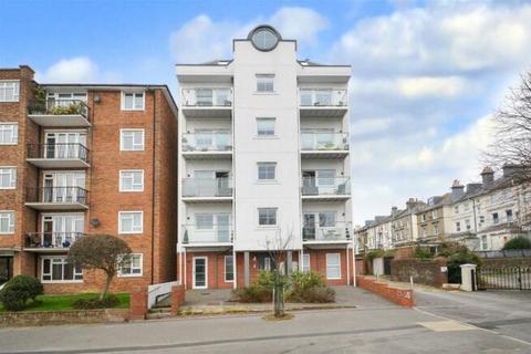 2 bedroom flat for sale, The Avenue, Eastbourne BN21