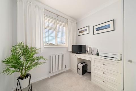 49 Lavender Road, Basingstoke, RG22 5NN