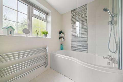 49 Lavender Road, Basingstoke, RG22 5NN