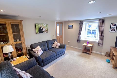 Roselea, 23 Main Street, Twynholm, Kirkcudbright, DG6 4NT