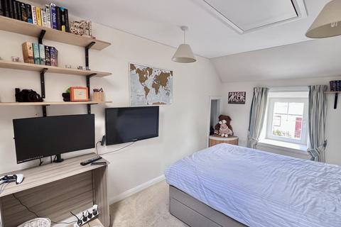 Roselea, 23 Main Street, Twynholm, Kirkcudbright, DG6 4NT