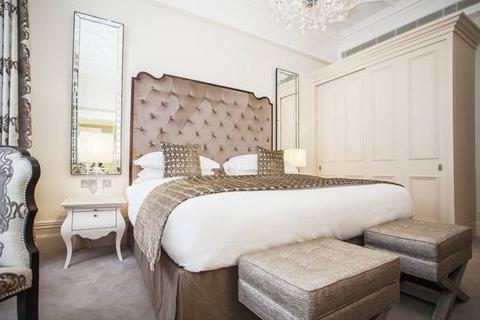 undefined, SLOANE GARDENS, London, SW1W
