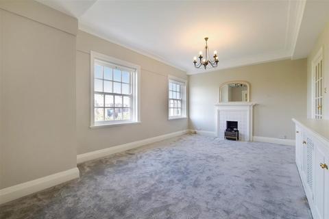 2 bedroom flat for sale, OVINGTON COURT, BROMPTON ROAD, London, SW3