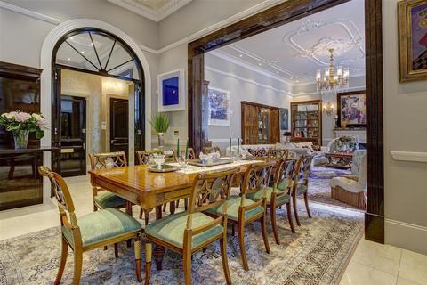 2 bedroom flat for sale, ALBERT COURT, PRINCE CONSORT ROAD, London, SW7