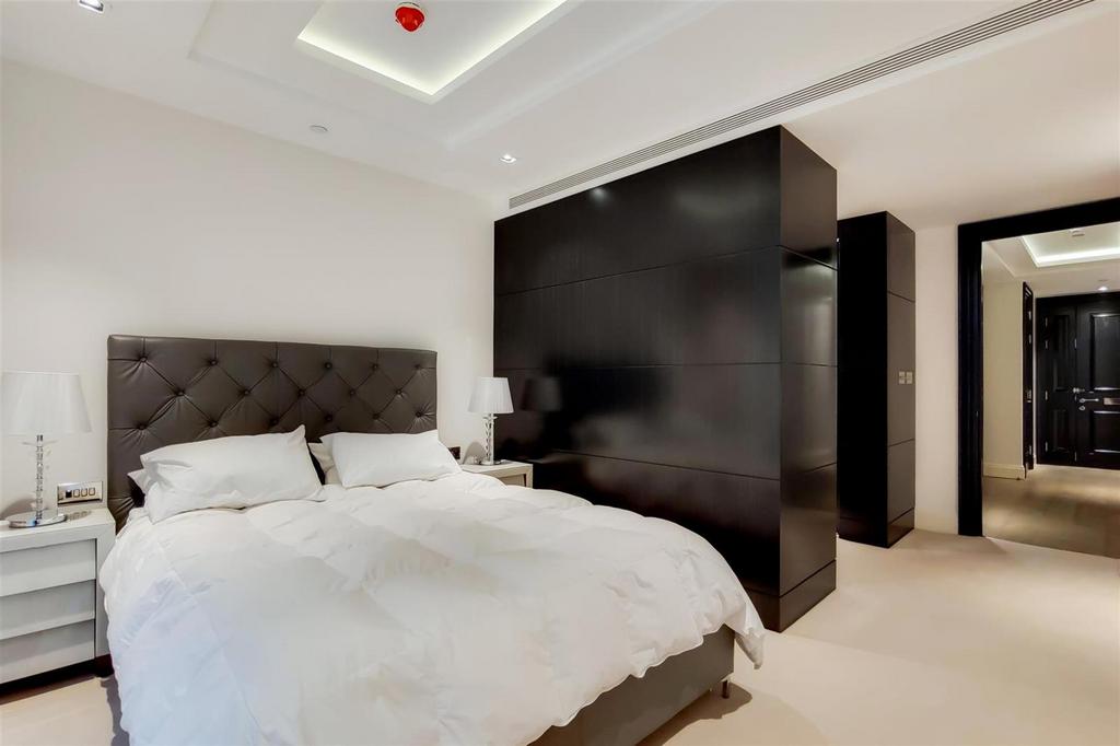 Main bedroom