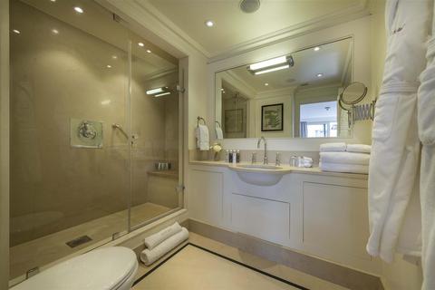 3 bedroom flat to rent, THE CAPITAL APARTMENTS, BASIL STREET, London, SW3