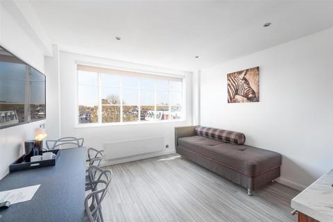 2 bedroom flat to rent, ROLAND HOUSE, ROLAND GARDENS, London, SW7