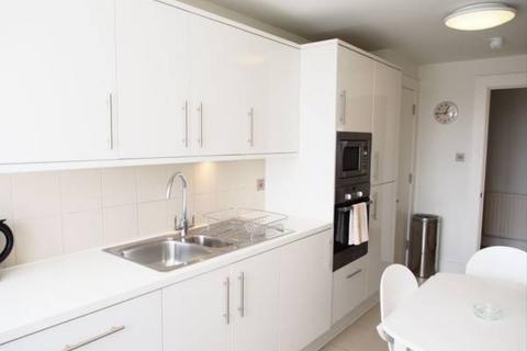 3 bedroom flat to rent, Monarch House, KENSINGTON HIGH STREET, London, W8