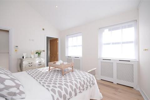 4 bedroom terraced house to rent, PARK STREET, London, W1K