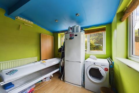 10 Cotteswold Road, Gloucester, GL4 6RG