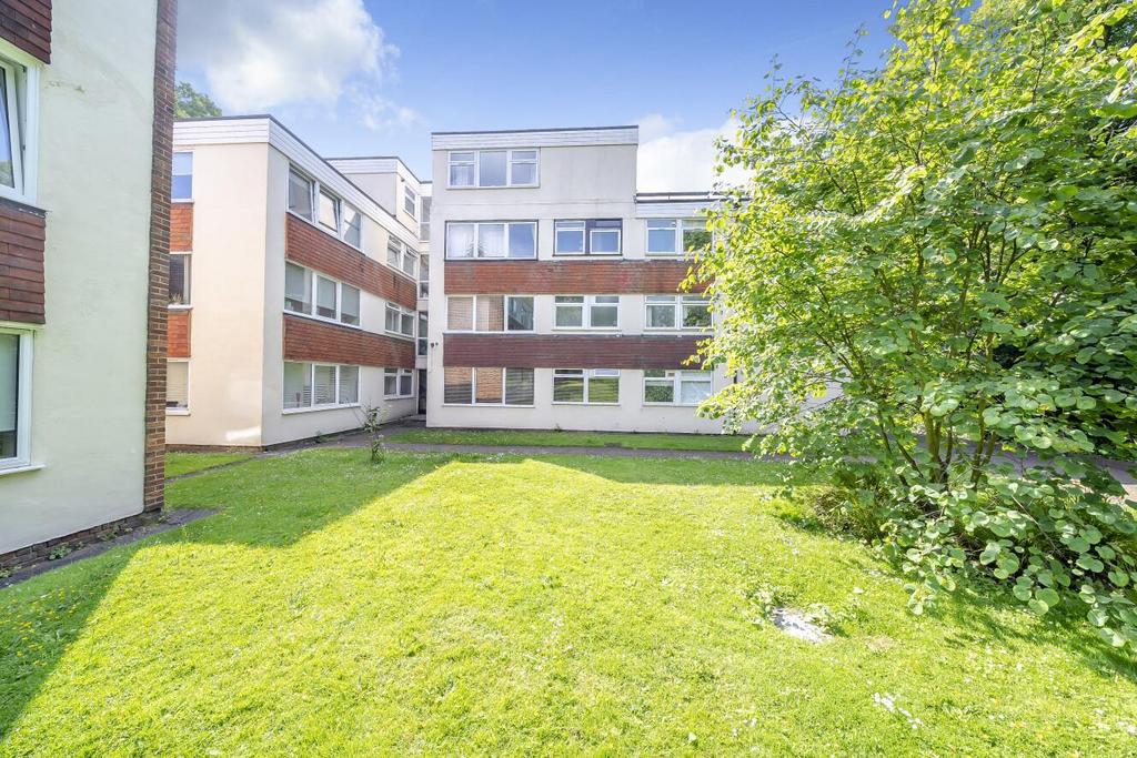 Liskeard Gardens, Blackheath Studio for sale £250,000