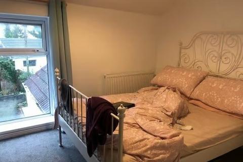 9 bedroom house share to rent, Gwydr Crescent, Swansea SA2