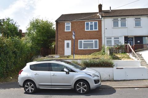 3 bedroom end of terrace house for sale, Lynton Road, Chesham, Buckinghamshire, HP5