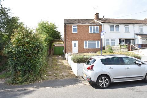 3 bedroom end of terrace house for sale, Lynton Road, Chesham, Buckinghamshire, HP5