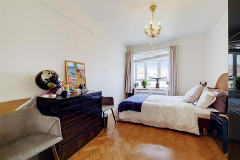 1 bedroom flat for sale, PORTSEA HALL, PORTSEA PLACE, London, W2
