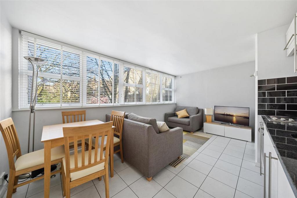 NORTH RISE, ST FIELDS... 1 bed flat for sale £430,000