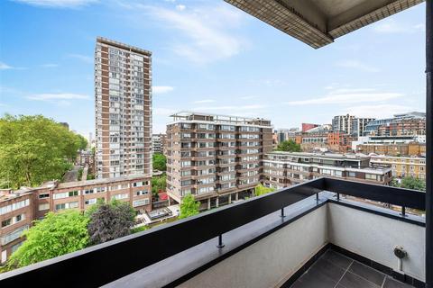121 The Water Gardens, London, W2 2DD