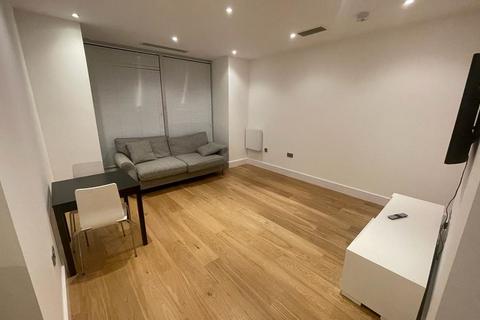 1 bedroom flat for sale, Flat 149 Trinity Square, 23-59 Staines Road, Hounslow, Middlesex, TW3 3GE