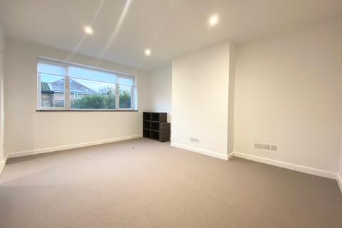 2 bedroom flat to rent, Chamberlain Way, Pinner HA5