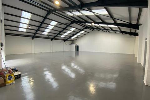 Industrial unit to rent, Units L & P, Global Park, Eastgates, Moorside, Colchester, Essex, CO1