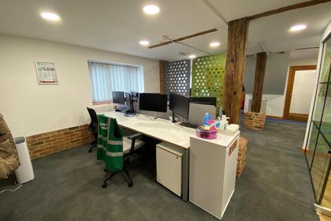 Office to rent, 3 Appletree Barns, Folly Lane, Copdock, Ipswich, Suffolk, IP8