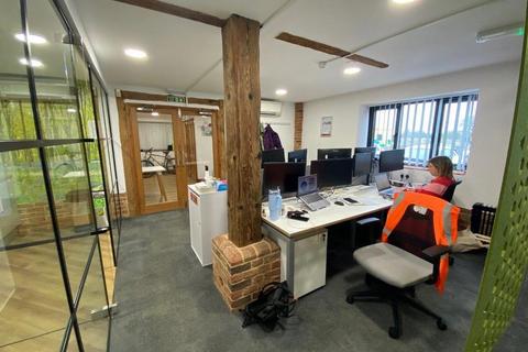 Office to rent, 3 Appletree Barns, Folly Lane, Copdock, Ipswich, Suffolk, IP8