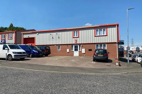 Industrial unit to rent, 2 Edward Park, Grange Way, Whitehall Industrial Estate, Colchester, Essex, CO2