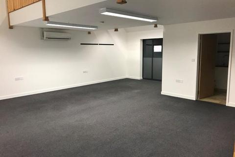 Office to rent, 2 Oak House, Vale View Business Units, Crown Lane South, Ardleigh, Essex, CO7