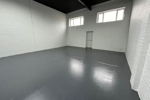 Industrial unit to rent, 7 Jubilee End, Dale Hall Industrial Estate, Lawford, Manningtree, Essex, CO11