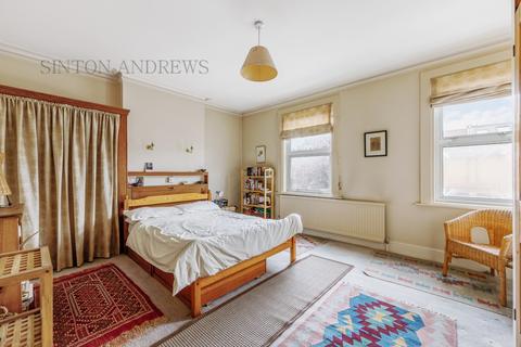 5 Albany Road, London, W13 8PQ