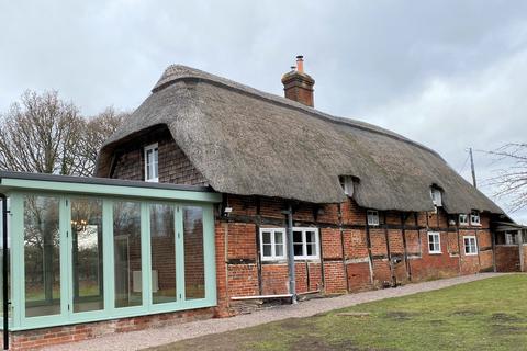 3 bedroom detached house to rent, Landford, Salisbury, Wiltshire, SP5