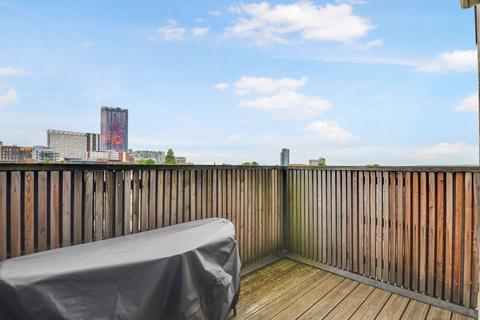2 bedroom apartment for sale, at Yardmaster House, 11 Cross road, London CR0