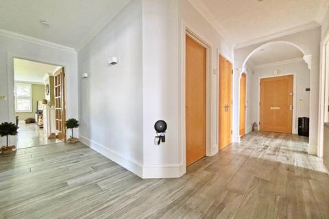 3 bedroom flat for sale, St Martins Lane, Langley Park, Beckenham, BR3