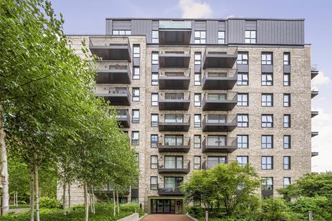 1 bedroom flat for sale, Greenleaf Walk, Southall, UB1