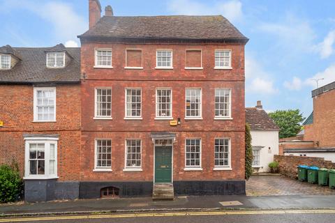 7 bedroom townhouse for sale, Castle Street Buckingham, Buckinghamshire, MK18 1BS