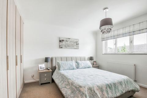 12 Weavers Road, Quedgeley, Gloucester, GL2 4WX