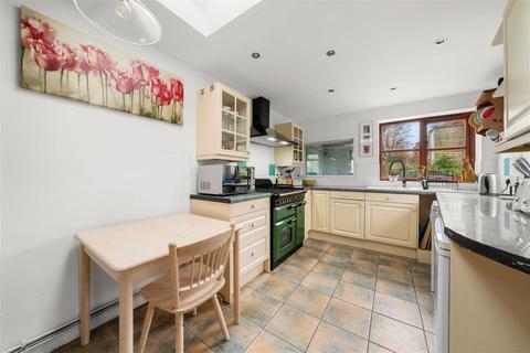 22 Hill Road, Oakley, Basingstoke, RG23 7HR
