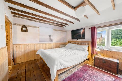 22 Hill Road, Oakley, Basingstoke, RG23 7HR