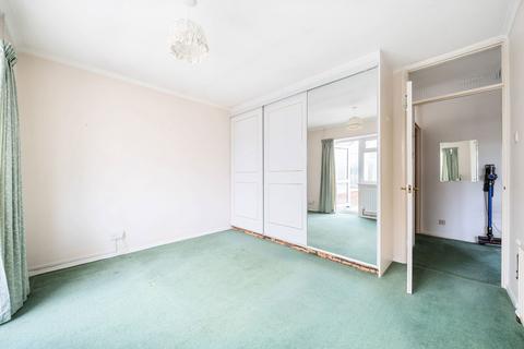24 The Drive, Oakley, Basingstoke, RG23 7BA
