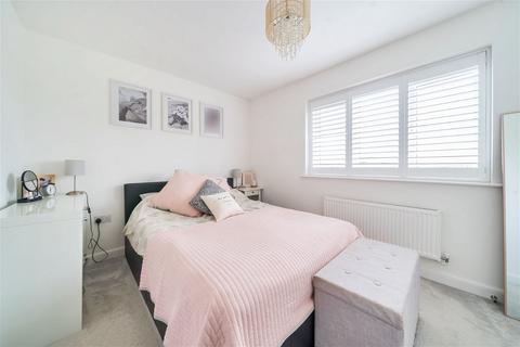 23 Church Acre, Oakley, Basingstoke, RG23 7GH