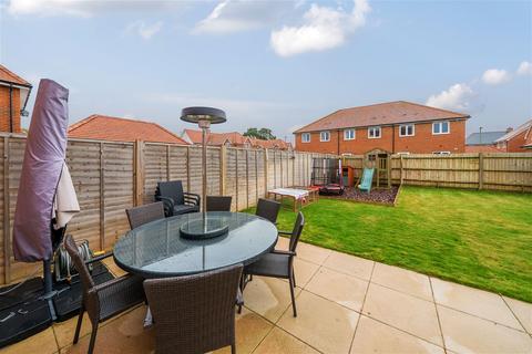 23 Church Acre, Oakley, Basingstoke, RG23 7GH