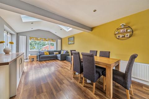 7 Tollgate Close, Oakley, Basingstoke, RG23 7BH