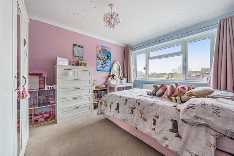 7 Tollgate Close, Oakley, Basingstoke, RG23 7BH