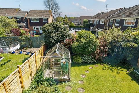 20 Tollgate Close, Oakley, Basingstoke, RG23 7BH
