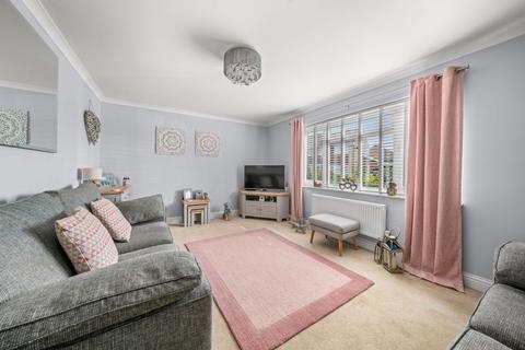 5 Braemar Drive, Oakley, Basingstoke, RG23 7LX