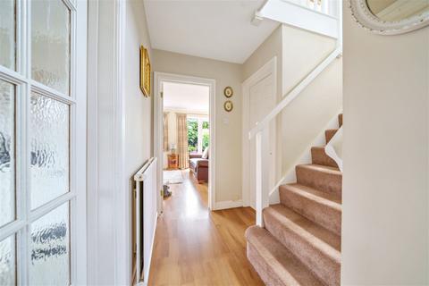 6 Beech Tree Close, Oakley, Basingstoke, RG23 7EF